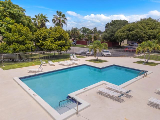 8749 SW 137th Ave 8749, Miami, FL 33183