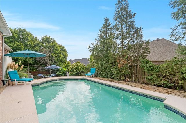 4006 NE Cadbury Avenue, Bentonville, AR 72712