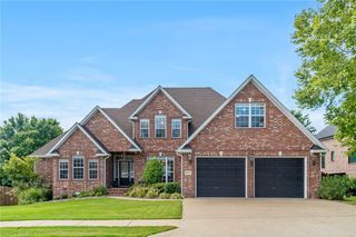 4006 NE Cadbury Avenue, Bentonville, AR 72712
