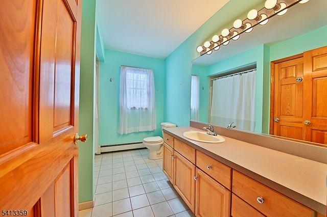 2 Marc Dr, Wantage Twp., NJ 07461