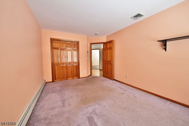 2 Marc Dr, Wantage Twp., NJ 07461