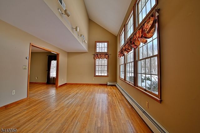 2 Marc Dr, Wantage Twp., NJ 07461