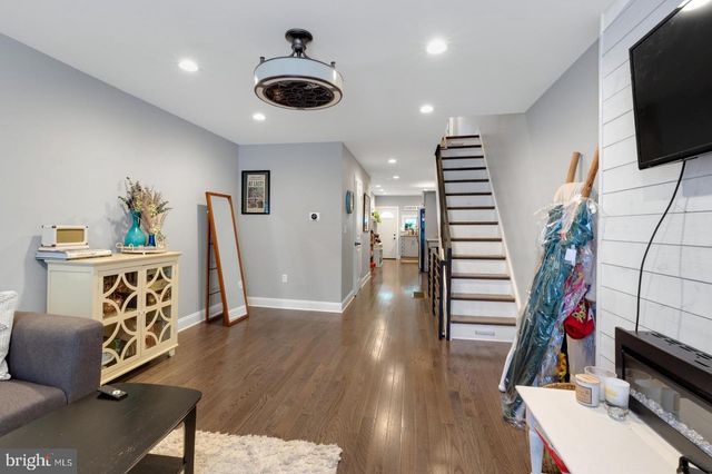 2147 E HAGERT ST, Philadelphia, PA 19125