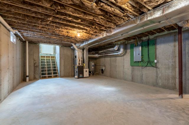 447 Silver Lake Road B, Hollis, NH 03049