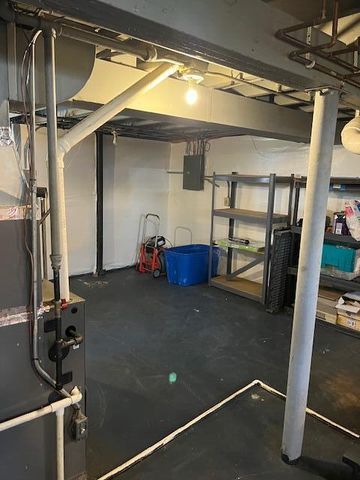 2447 81st Street, Highland, IN 46322