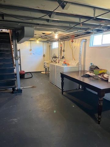 2447 81st Street, Highland, IN 46322