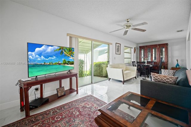 2103 SW 20th Circle, Boynton Beach, FL 33426