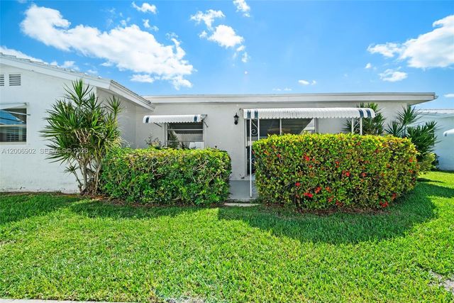 2103 SW 20th Circle, Boynton Beach, FL 33426
