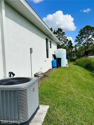933 Oxford AVE S, Lehigh Acres, FL 33974