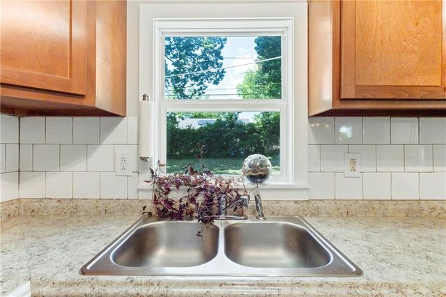 606 N 80th Terrace, Kansas City, KS 66112