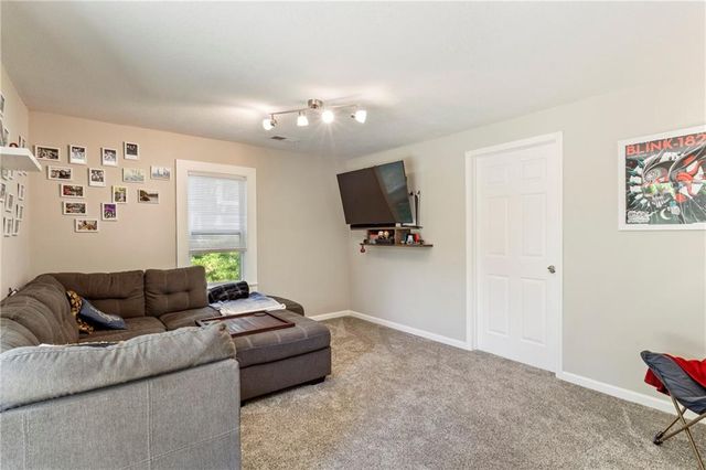 606 N 80th Terrace, Kansas City, KS 66112