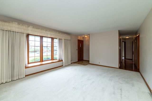 2309 W 95th Street, Bloomington, MN 55431