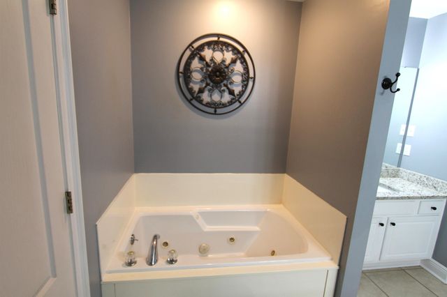 416 Windward Dr, Houma, LA 70360