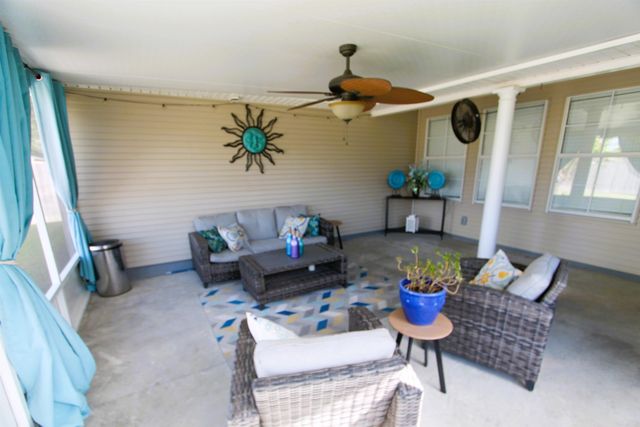 416 Windward Dr, Houma, LA 70360