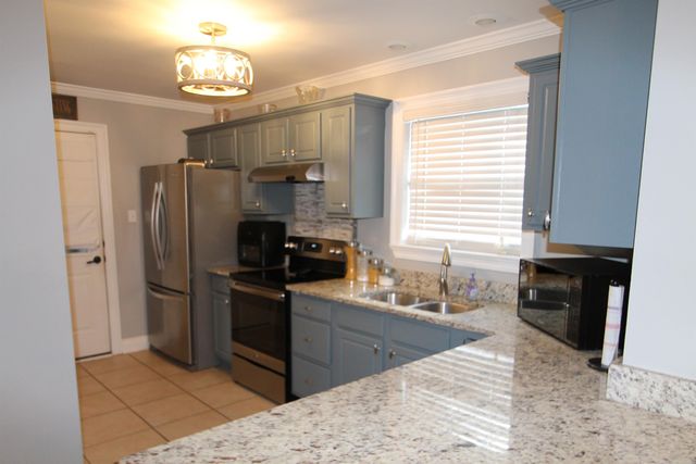 416 Windward Dr, Houma, LA 70360