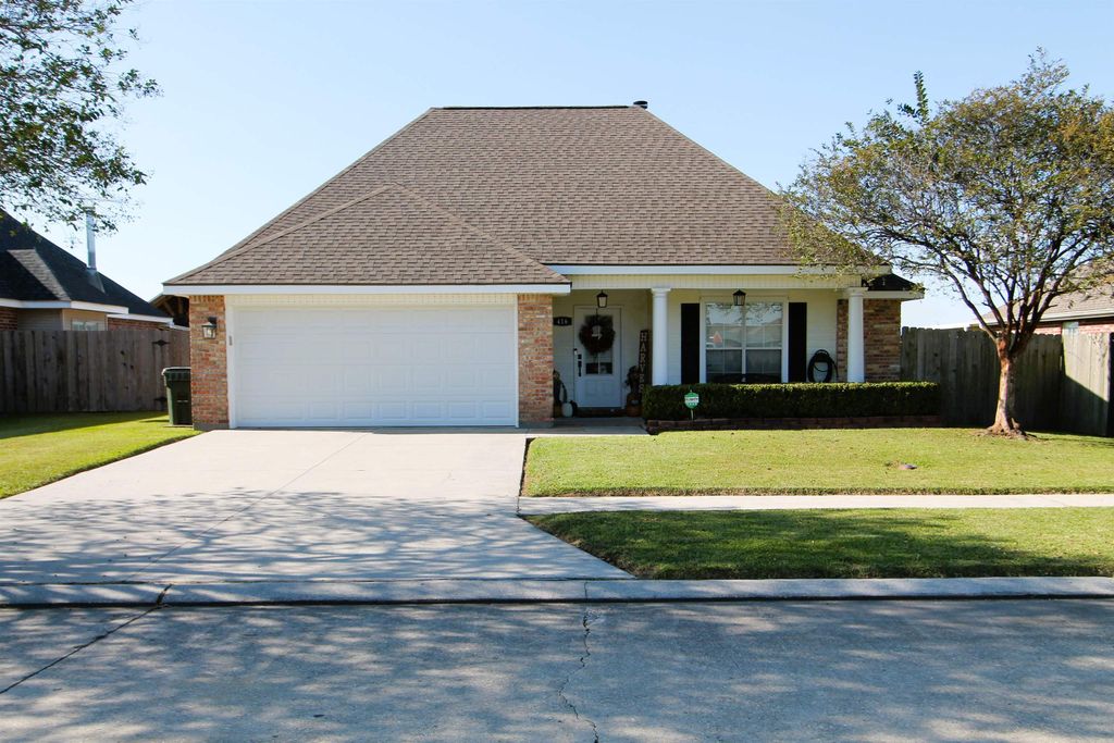 416 Windward Dr, Houma, LA 70360