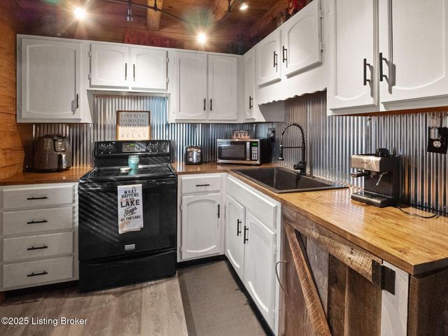 652 Pine Ridge Rd, Falls Of Rough, KY 40119