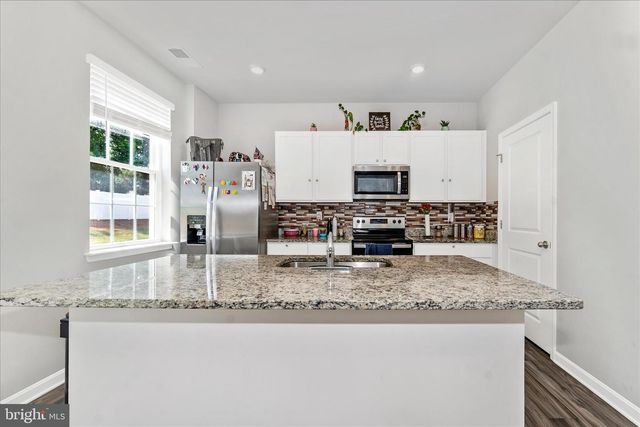 47 ORPINGTON DR, Martinsburg, WV 25403