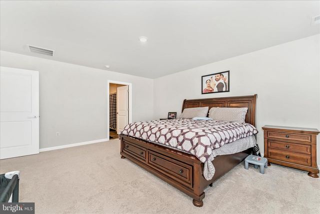 47 ORPINGTON DR, Martinsburg, WV 25403