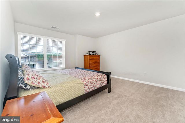 47 ORPINGTON DR, Martinsburg, WV 25403