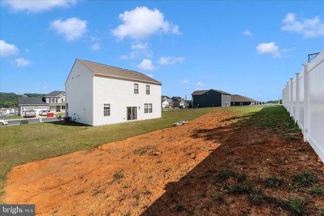 47 ORPINGTON DR, Martinsburg, WV 25403