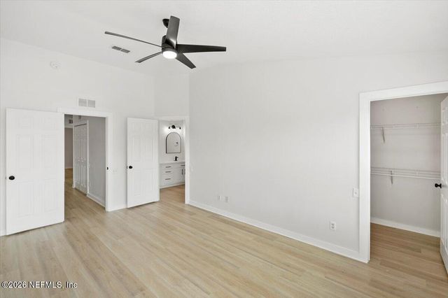 7492 RED CRANE Lane, Jacksonville, FL 32256