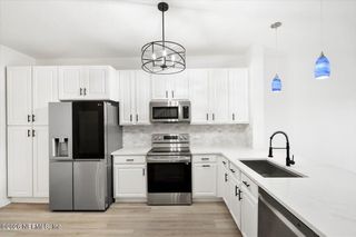 7492 RED CRANE Lane, Jacksonville, FL 32256