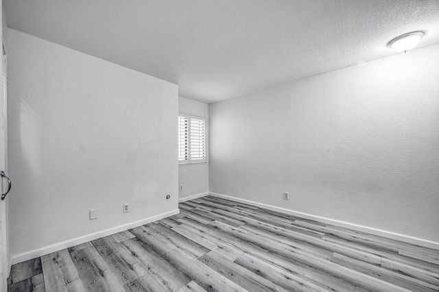 1957 W Santa Ana Avenue, Fresno, CA 93705