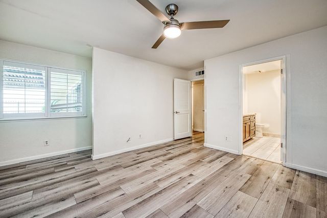 1957 W Santa Ana Avenue, Fresno, CA 93705