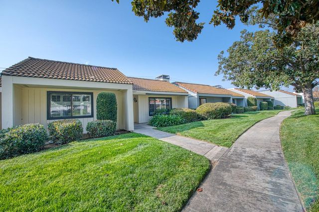 1957 W Santa Ana Avenue, Fresno, CA 93705