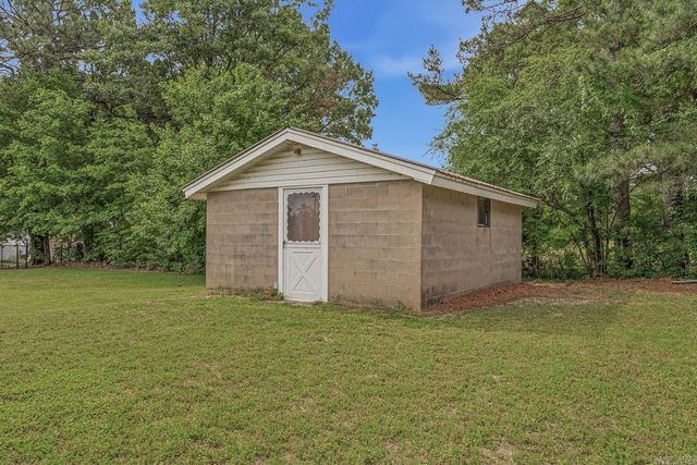 55 Brady Lane, Brookland, AR 72417
