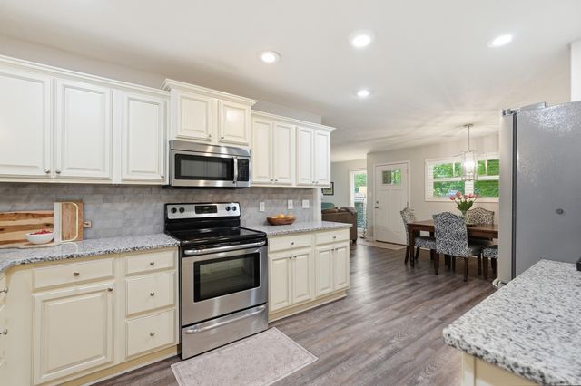 1401 Crystal Drive, Benton, AR 72015