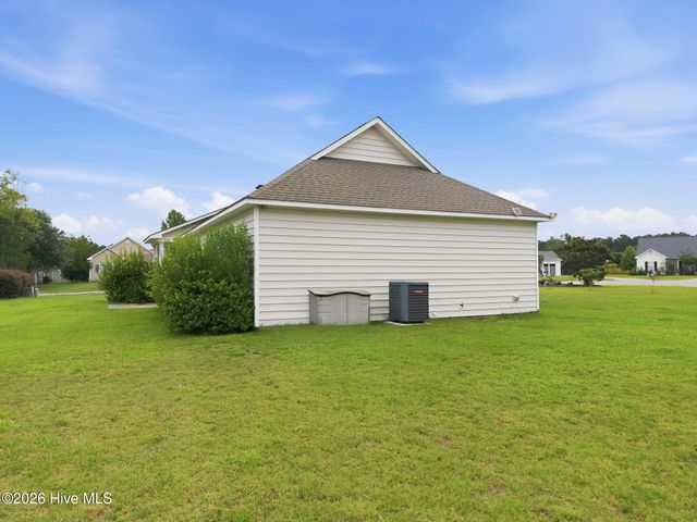 104 Colville Court, Winnabow, NC 28479