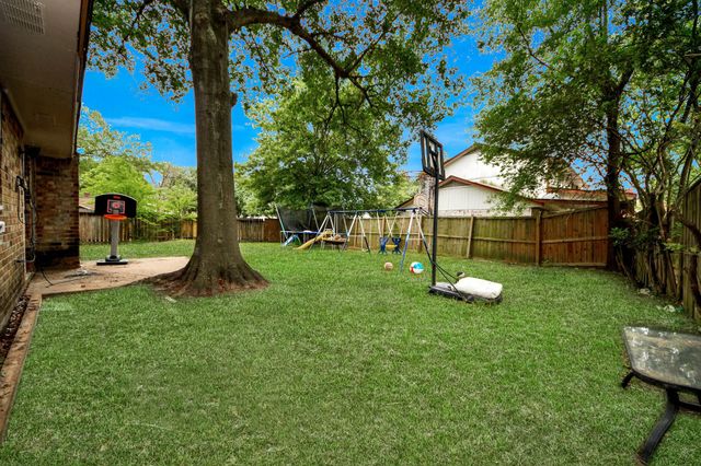 24003 Spring Briar Lane, Spring, TX 77373