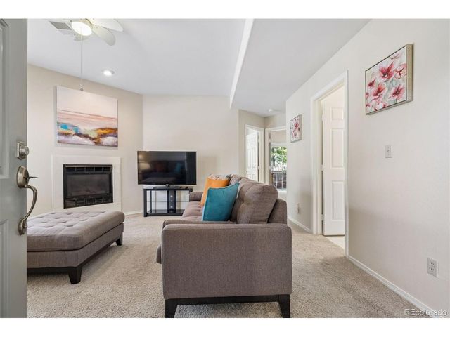 8621 E Dry Creek Rd 311, Centennial, CO 80112