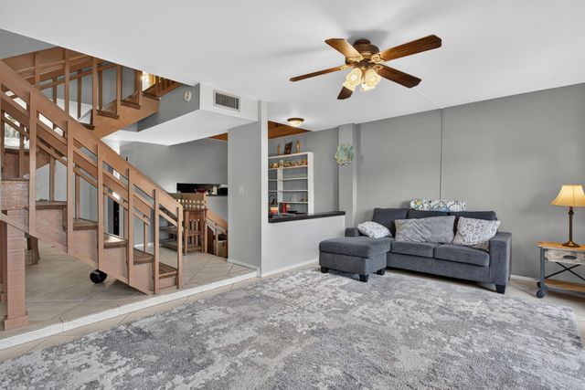 9942 Royal Palm Boulevard, Coral Springs, FL 33065