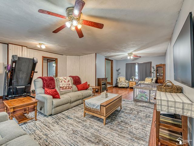12747 Matthews Street, Carleton, MI 48117