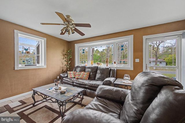 900 ADAMS AVE, Mays Landing, NJ 08330