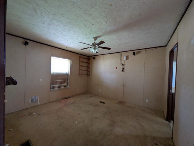 10740 Bear Creek Rd, Bon Aqua, TN 37025