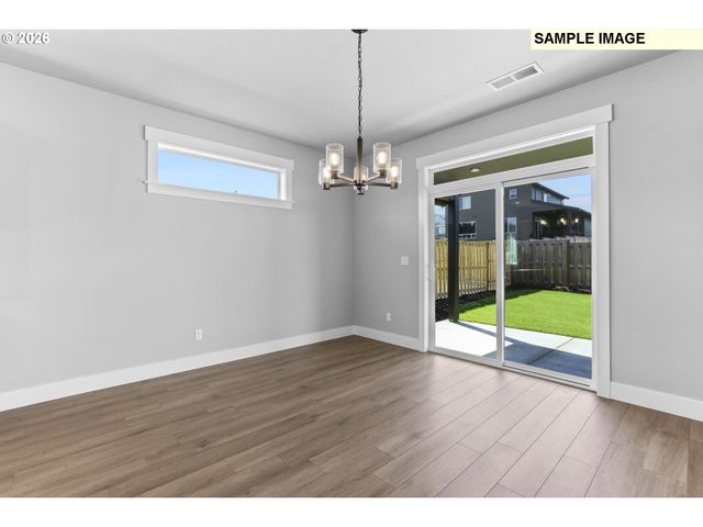 656 Ne TRILLIUM Dr, Estacada, OR 97023