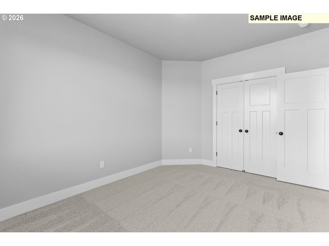 656 Ne TRILLIUM Dr, Estacada, OR 97023