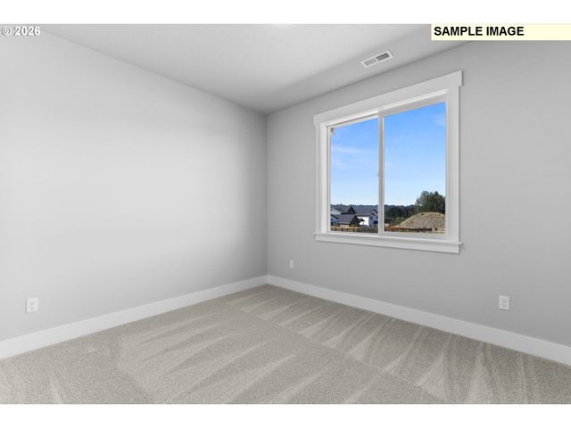 656 Ne TRILLIUM Dr, Estacada, OR 97023
