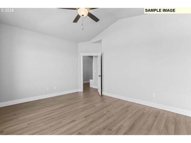656 Ne TRILLIUM Dr, Estacada, OR 97023