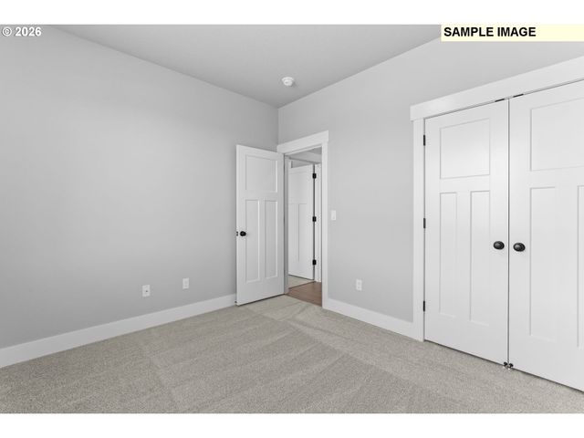 656 Ne TRILLIUM Dr, Estacada, OR 97023