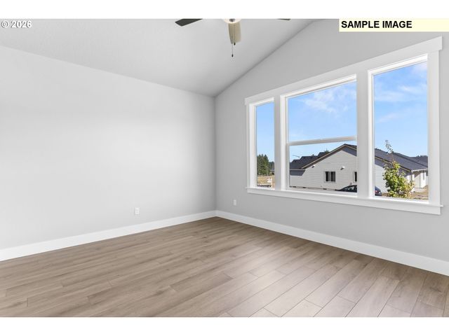 656 Ne TRILLIUM Dr, Estacada, OR 97023