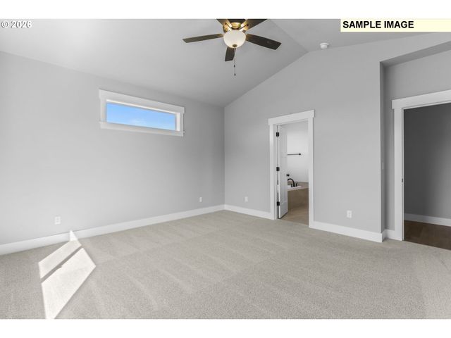 656 Ne TRILLIUM Dr, Estacada, OR 97023