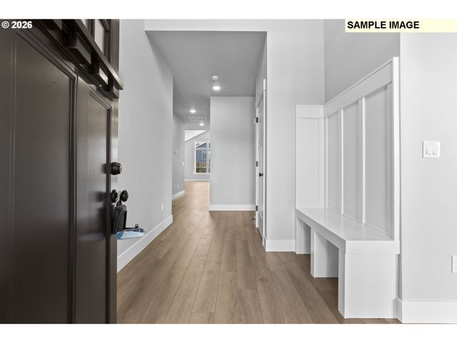 656 Ne TRILLIUM Dr, Estacada, OR 97023