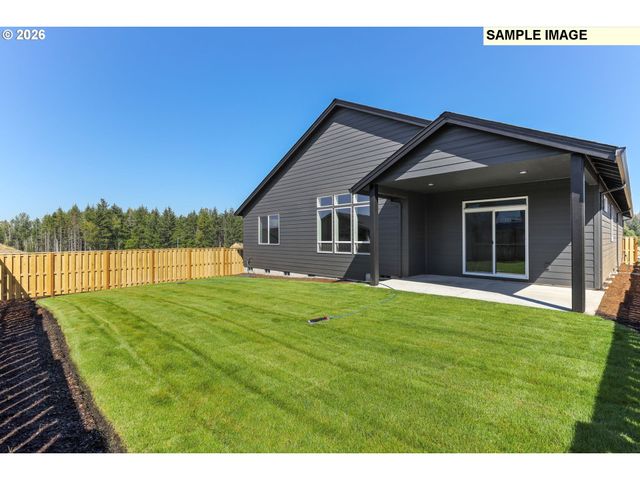 656 Ne TRILLIUM Dr, Estacada, OR 97023