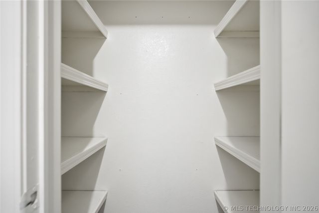 1716 N Butternut Avenue, Broken Arrow, OK 74012