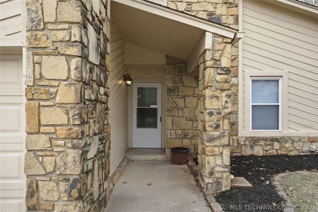 1716 N Butternut Avenue, Broken Arrow, OK 74012